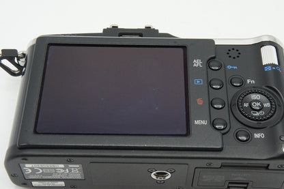 OLYMPUS オリンパス PEN E-P2 ボディ ミラーレス一眼カメラ ブラック 251220i