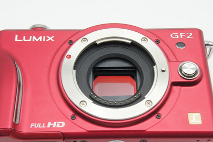 良品 Panasonic パナソニック LUMIX DMC-GF2 ボディ ミラーレス一眼カメラ ファインレッド 251220c