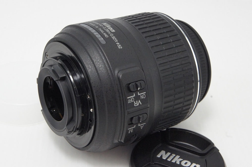 美品 Nikon ニコン AF-S DX NIKKOR 18-55mm F3.5-5.6G VR APS-C ズームレンズ 260603ae
