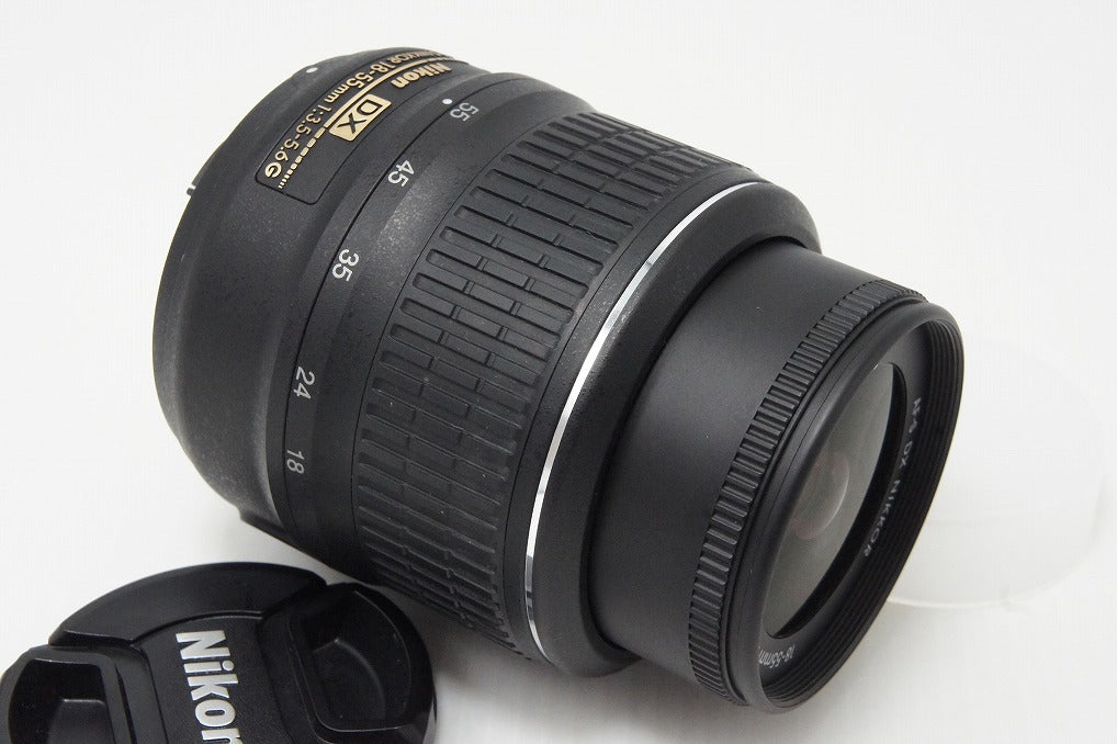 美品 Nikon ニコン AF-S DX NIKKOR 18-55mm F3.5-5.6G VR APS-C ズームレンズ 260603ae