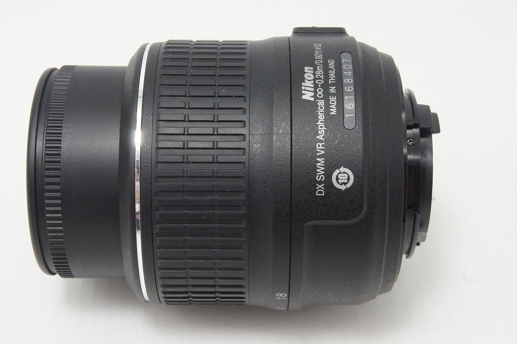 美品 Nikon ニコン AF-S DX NIKKOR 18-55mm F3.5-5.6G VR APS-C ズームレンズ 260603ae