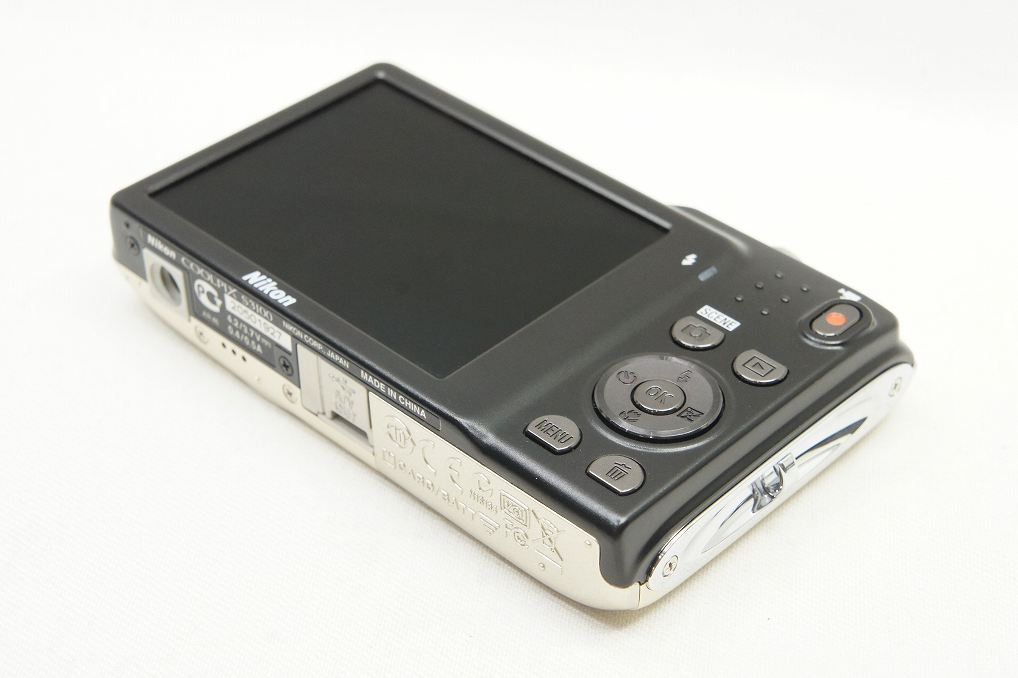 美品 Nikon ニコン COOLPIX S3100 コンパクトデジタルカメラ シャンパンシルバー 250618e