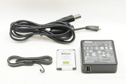 美品 Nikon ニコン COOLPIX S3100 コンパクトデジタルカメラ シャンパンシルバー 250618e