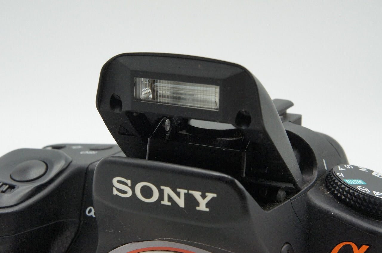 SONY ソニー α200 レンズキット DSLR-A200K (DT 18-70mm F3.5-5.6 SAL1870) デジタル一眼レフカメラ 260227p