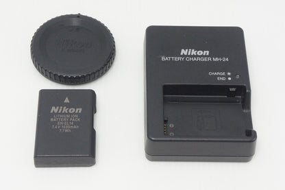 Nikon ニコン D3200 ボディ デジタル一眼レフカメラ レッド 260917n