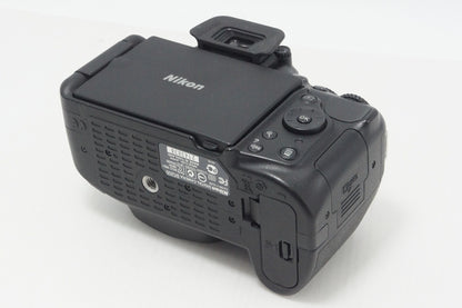 美品 Nikon ニコン D5200 ボディ + AF-S DX 18-55mm VR レンズキット デジタル一眼レフカメラ 260915g