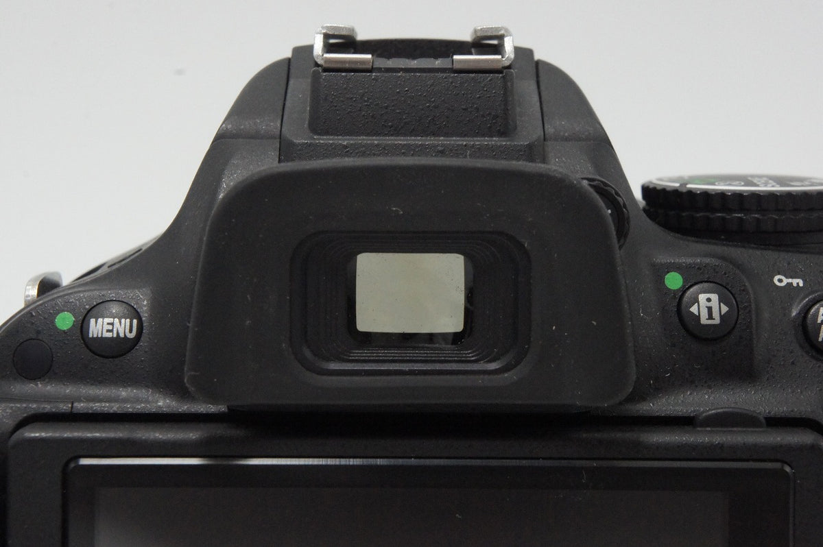 美品 Nikon ニコン D5200 ボディ + AF-S DX 18-55mm VR レンズキット デジタル一眼レフカメラ 260915g