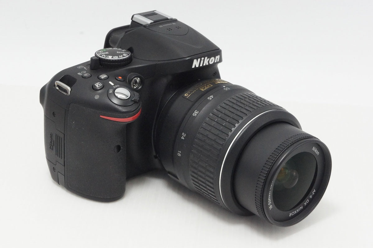 美品 Nikon ニコン D5200 ボディ + AF-S DX 18-55mm VR レンズキット デジタル一眼レフカメラ 260915g