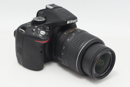 美品 Nikon ニコン D5200 ボディ + AF-S DX 18-55mm VR レンズキット デジタル一眼レフカメラ 260915g