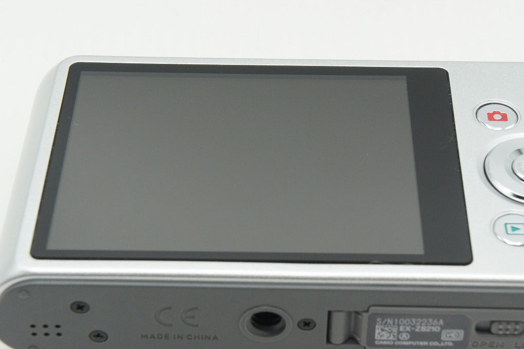 美品 CASIO カシオ EXILIM EX-ZS210 コンパクトデジタルカメラ シルバー 元箱付 260227h