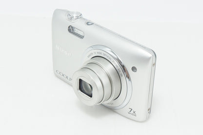 Nikon ニコン COOLPIX S3500 コンパクトデジタルカメラ クリスタルシルバー 元箱付 260918aa