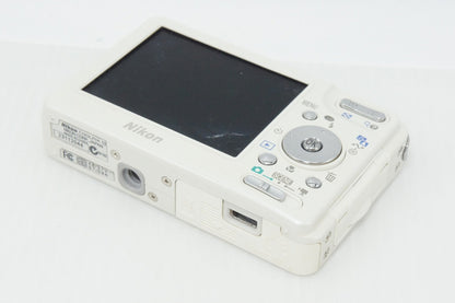 Nikon ニコン COOLPIX S3 コンパクトデジタルカメラ クリームホワイト 260918a