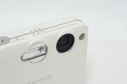 Nikon ニコン COOLPIX S3 コンパクトデジタルカメラ クリームホワイト 260918a