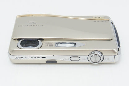 美品 FUJIFILM 富士フイルム FinePix Z800EXR コンパクトデジタルカメラ ゴールド ケース付 260918ac