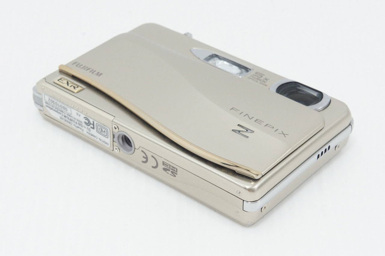 美品 FUJIFILM 富士フイルム FinePix Z800EXR コンパクトデジタル