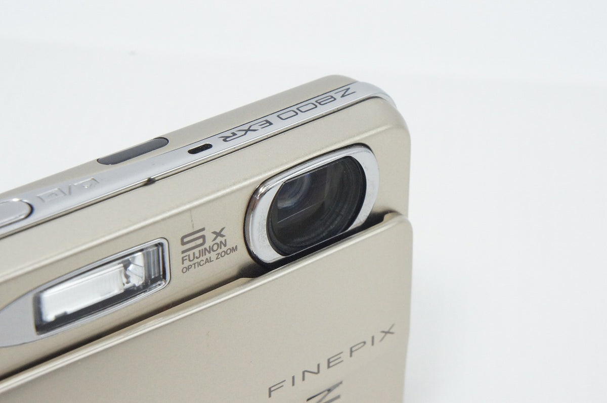 美品 FUJIFILM 富士フイルム FinePix Z800EXR コンパクトデジタルカメラ ゴールド ケース付 260918ac