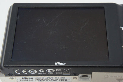 良品 Nikon ニコン COOLPIX S6100 コンパクトデジタルカメラ シルバー 260911m