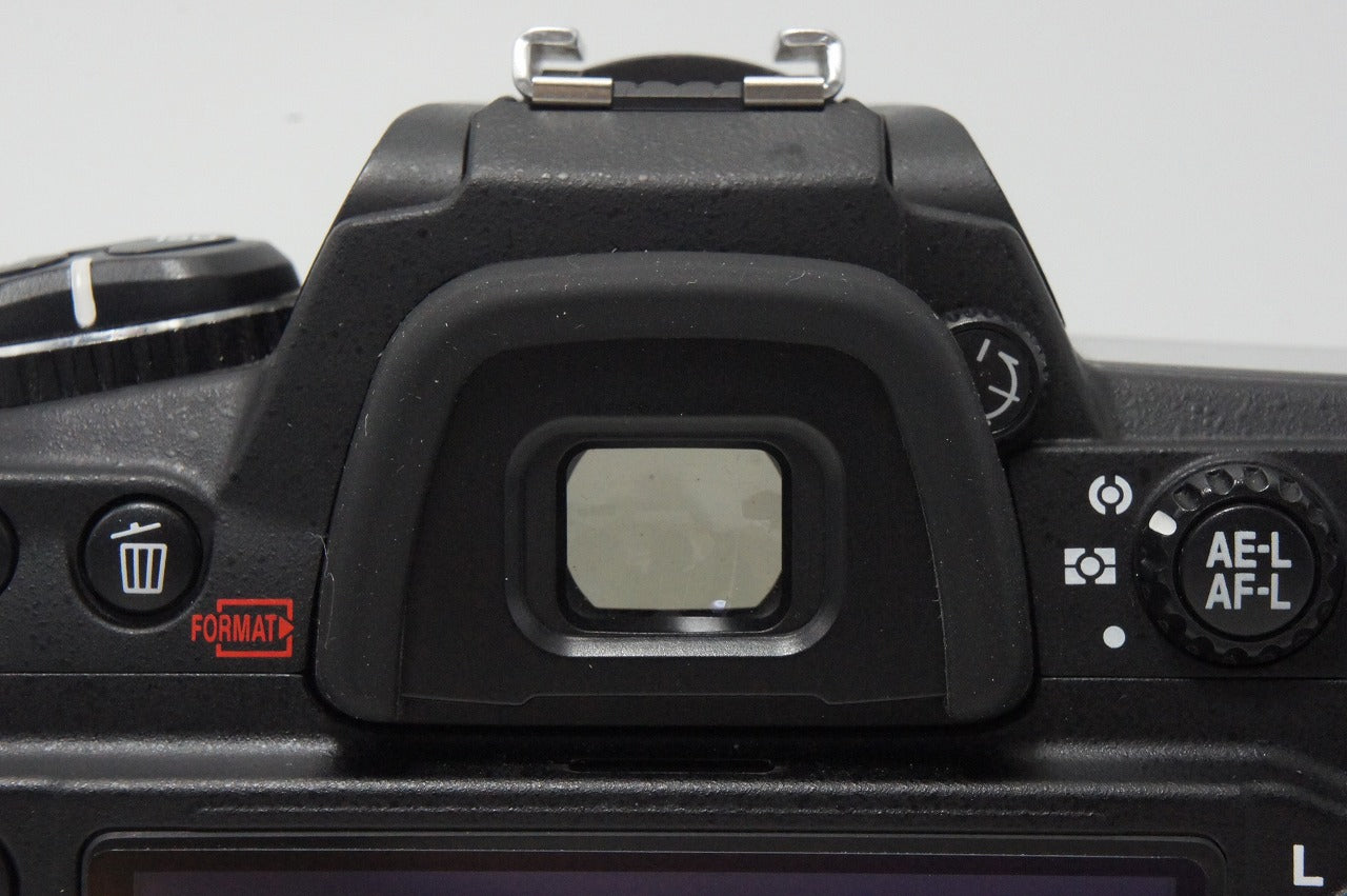 超美品 ニコン D300 ショット数 18,328枚 デジタル ボディ H253 良品 Nikon ニコン D300 ボディ デジタル一眼レフカメラ 260821y