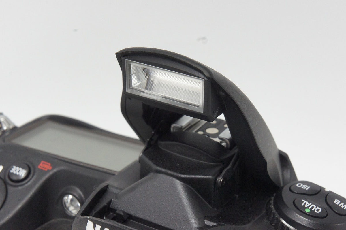 良品 Nikon ニコン D300 ボディ デジタル一眼レフカメラ 260821y