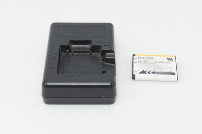 良品 FUJIFILM フジフィルム FinePix Z950EXR コンパクトデジタルカメラ ピンクゴールド 260408p