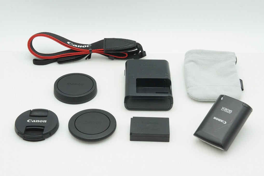 美品 Canon EOS M + EF-M 18-55mm IS STM レンズキット ミラーレス一眼カメラ シルバー スピードライト90EX付 260304a