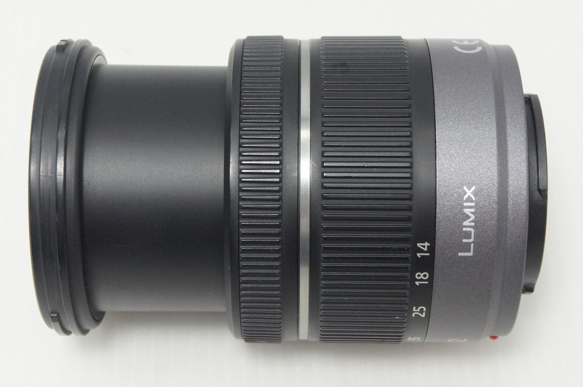 良品 Panasonic LUMIX G VARIO 14-42mm F3.5-5.6 ASPH. MEGA O.I.S. H-FS014042 AFレンズ マイクロフォーサーズ フード付 260928v