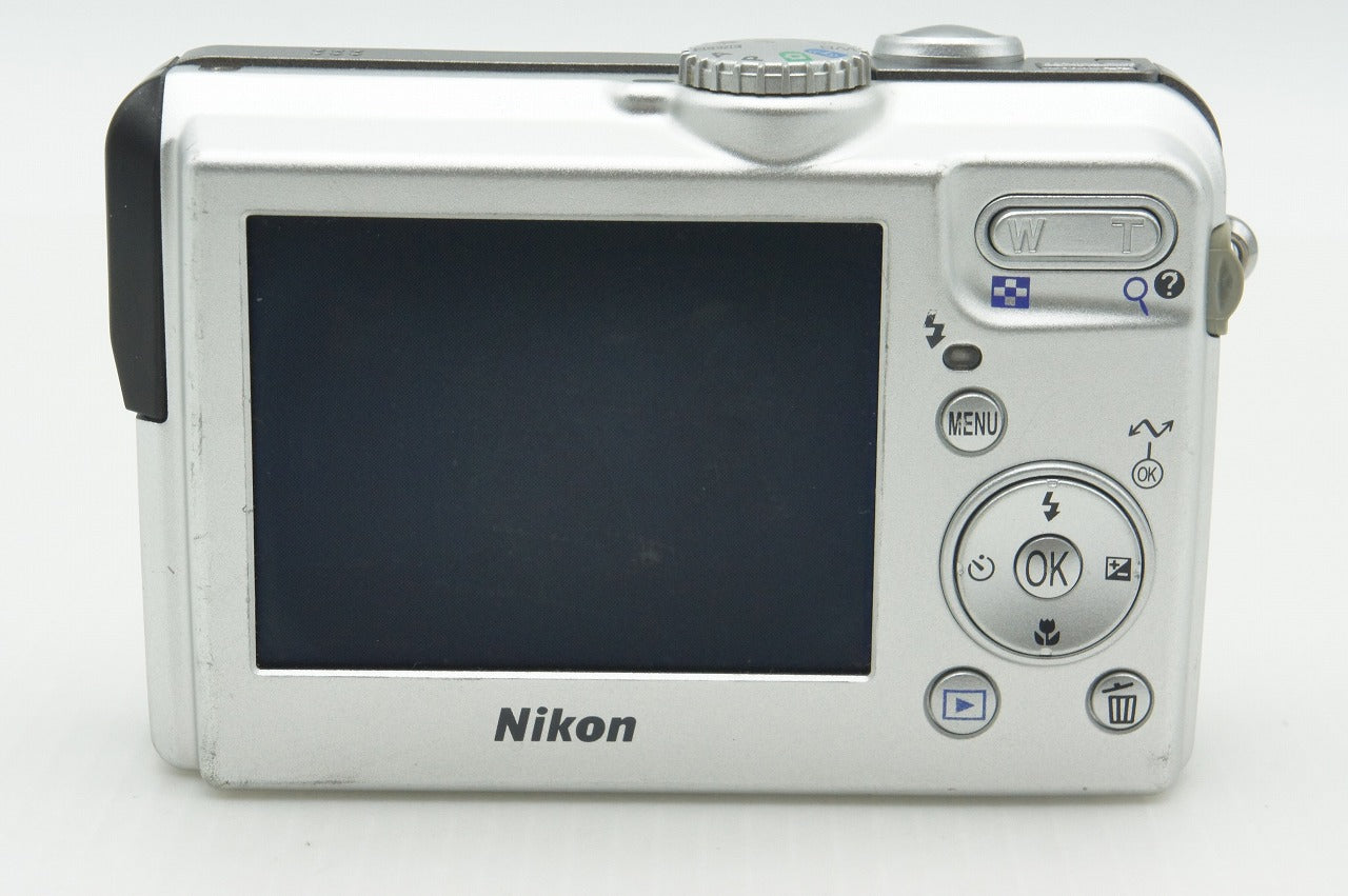 美品 Nikon ニコン COOLPIX P1 コンパクトデジタルカメラ プライムシルバー 元箱付 260302ae