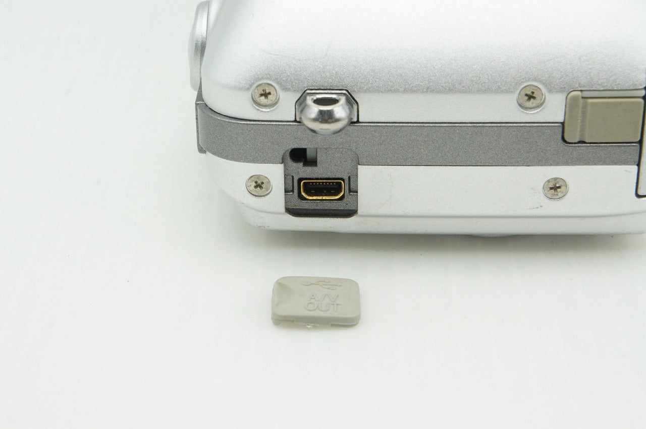 美品 Nikon ニコン COOLPIX P1 コンパクトデジタルカメラ プライムシルバー 元箱付 260302ae