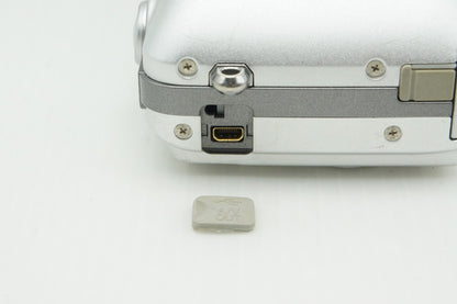 美品 Nikon ニコン COOLPIX P1 コンパクトデジタルカメラ プライムシルバー 元箱付 260302ae