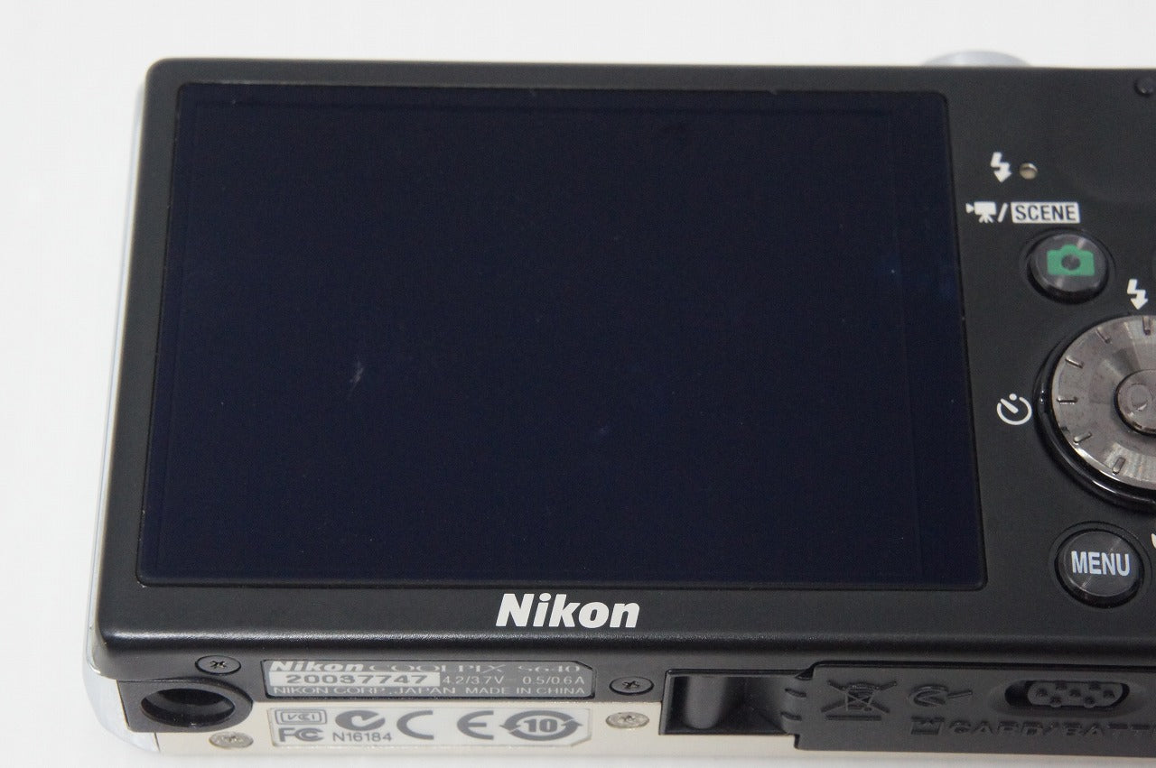 美品 Nikon ニコン COOLPIX S640 コンパクトデジタルカメラ アイス