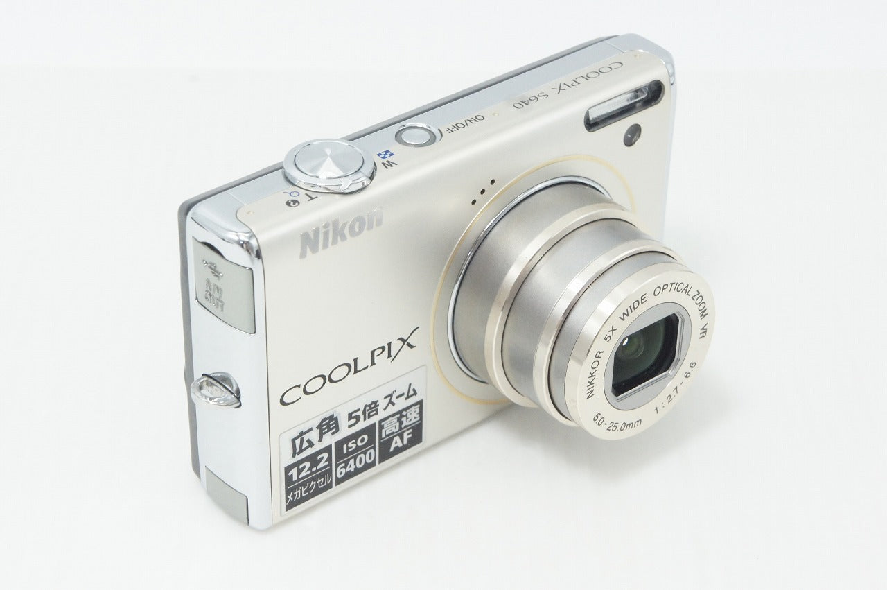 美品 Nikon ニコン COOLPIX S640 コンパクトデジタルカメラ アイス