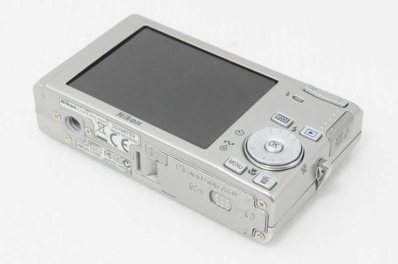 訳あり Nikon ニコン COOLPIX S500 コンパクトデジタルカメラ シルバー