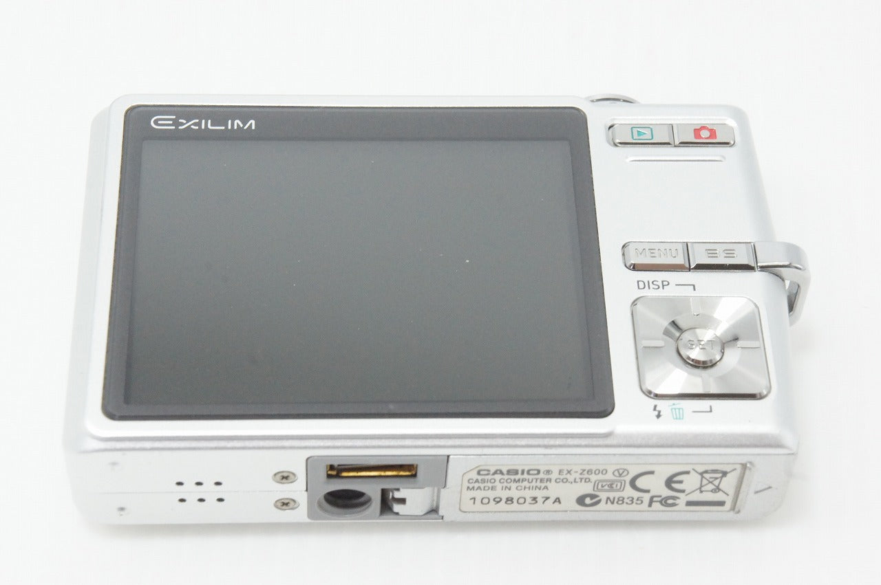CASIO カシオ EXILIM EX-Z600 コンパクトデジタルカメラ シルバー