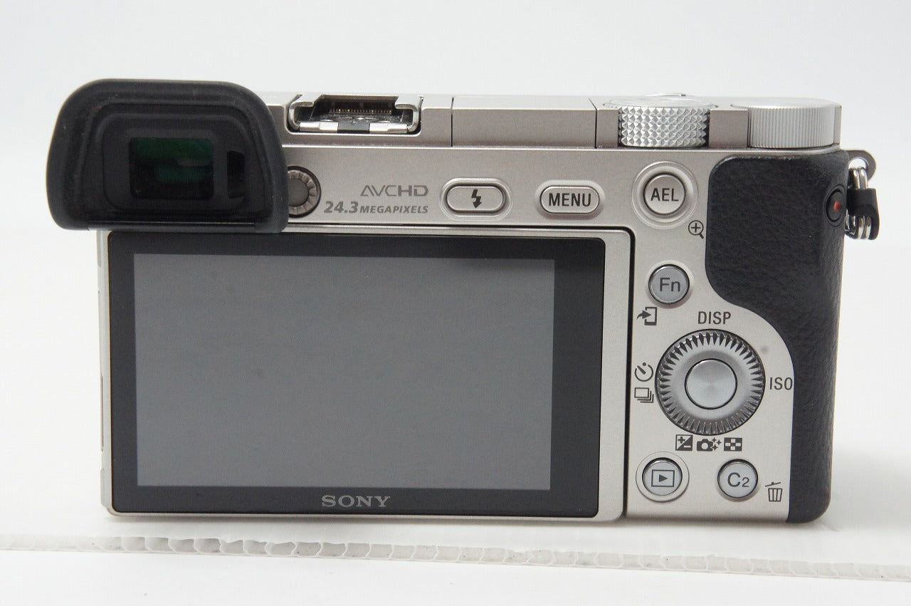 美品 SONY ソニー α6000 ボディ ILCE-6000 ミラーレス一眼カメラ シルバー 260529f