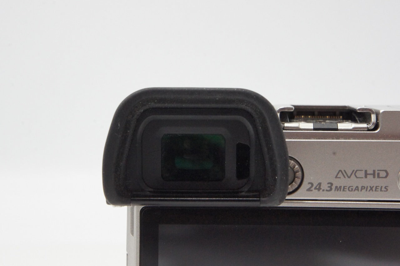 美品 SONY ソニー α6000 ボディ ILCE-6000 ミラーレス一眼カメラ