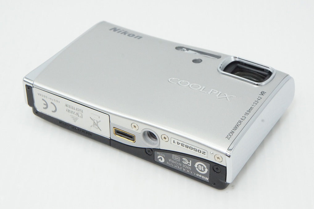 美品 Nikon ニコン COOLPIX S51 コンパクトデジタルカメラ グロスシルバー 260408l