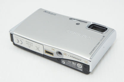 美品 Nikon ニコン COOLPIX S51 コンパクトデジタルカメラ グロスシルバー 260408l