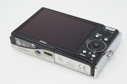 美品 Nikon ニコン COOLPIX S51 コンパクトデジタルカメラ グロスシルバー 260408l