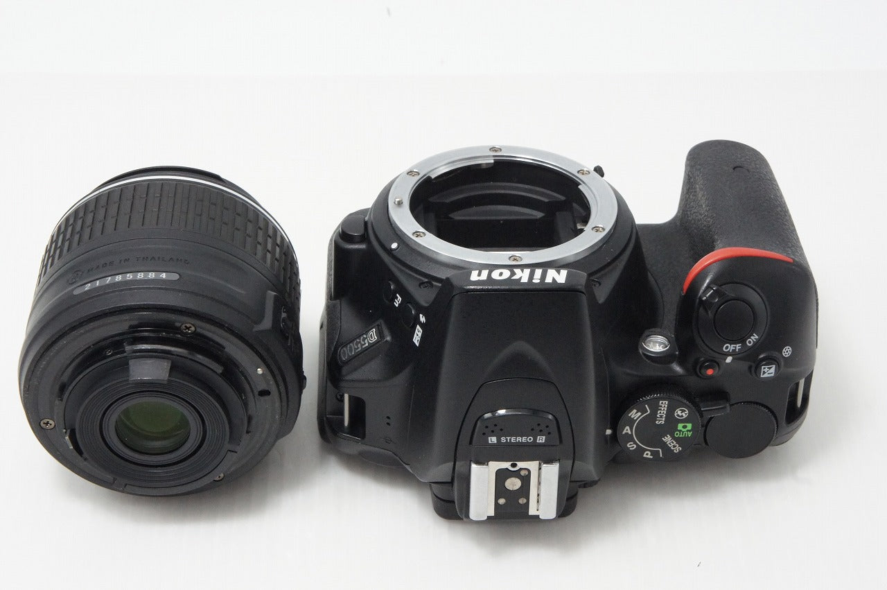 美品 Nikon ニコン D5500 ボディ + AF-S DX 18-55mm VR II レンズキット デジタル一眼レフカメラ ブラック 260609a