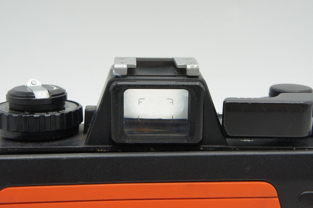Nikon ニコン NIKONOS-V ボディ + NIKKOR 35mm F2.5 フィルムカメラ オレンジ 260304b