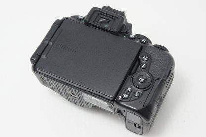 美品 Nikon ニコン D5500 ボディ + AF-S DX 18-55mm VR II レンズキット デジタル一眼レフカメラ ブラック 260609a