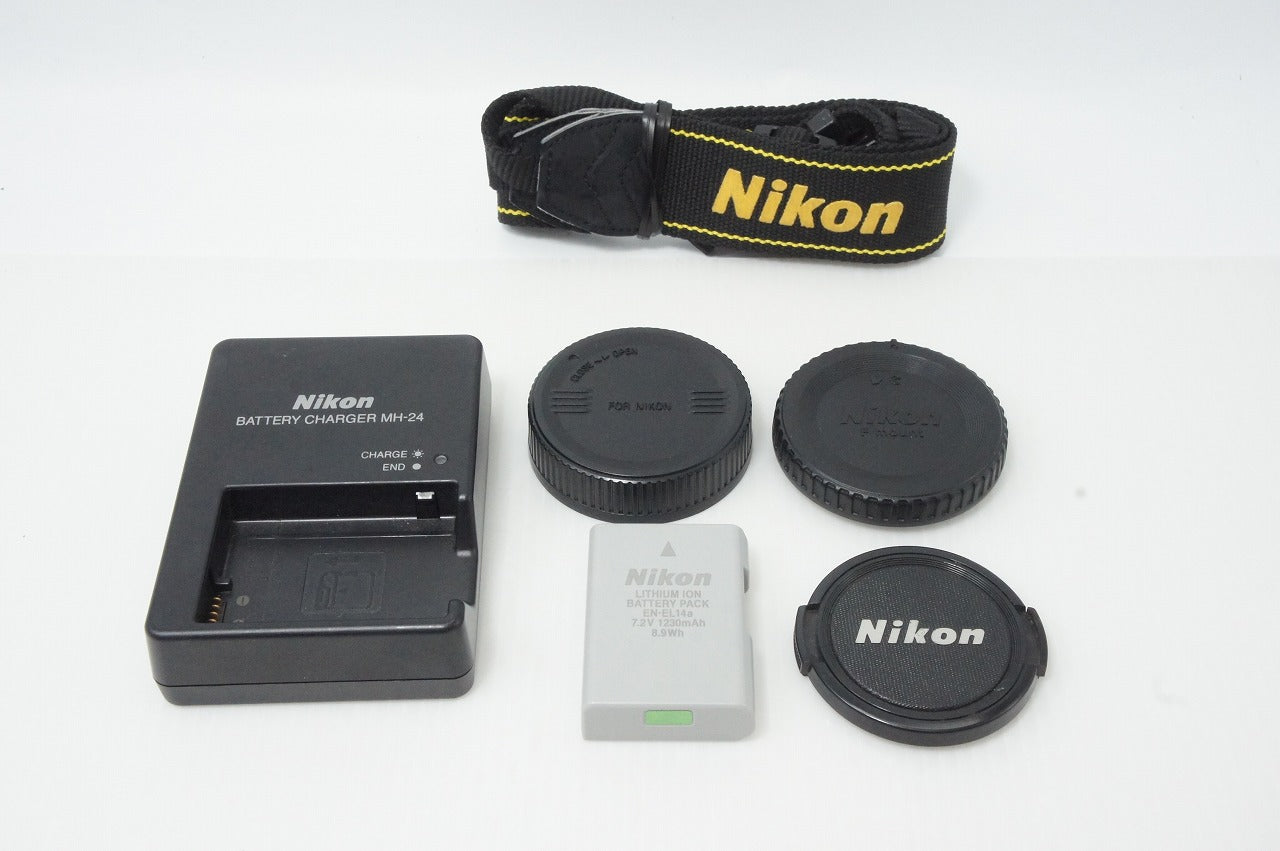 美品 Nikon ニコン D5500 ボディ + AF-S DX 18-55mm VR II レンズキット デジタル一眼レフカメラ ブラック 260609a