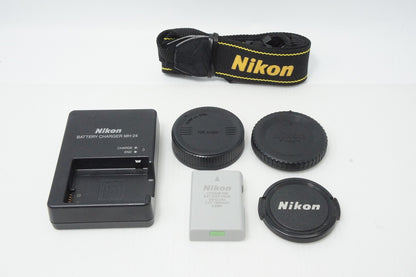 美品 Nikon ニコン D5500 ボディ + AF-S DX 18-55mm VR II レンズキット デジタル一眼レフカメラ ブラック 260609a