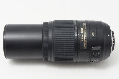 美品 Nikon ニコン AF-S DX NIKKOR 55-300mm F4.5-5.6G ED VR APS-C ズームレンズ フード付 260609b