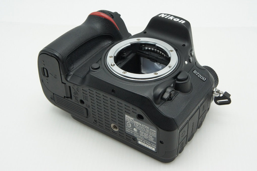 良品 Nikon ニコン D7200 ボディ デジタル一眼レフカメラ 元箱付 260305v