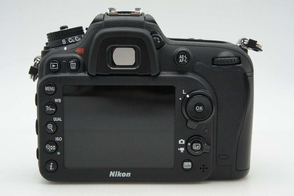 良品 Nikon ニコン D7200 ボディ デジタル一眼レフカメラ 元箱付 260305v