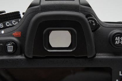 良品 Nikon ニコン D7200 ボディ デジタル一眼レフカメラ 元箱付 260305v