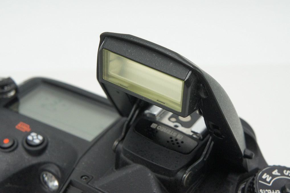 良品 Nikon ニコン D7200 ボディ デジタル一眼レフカメラ 元箱付 260305v