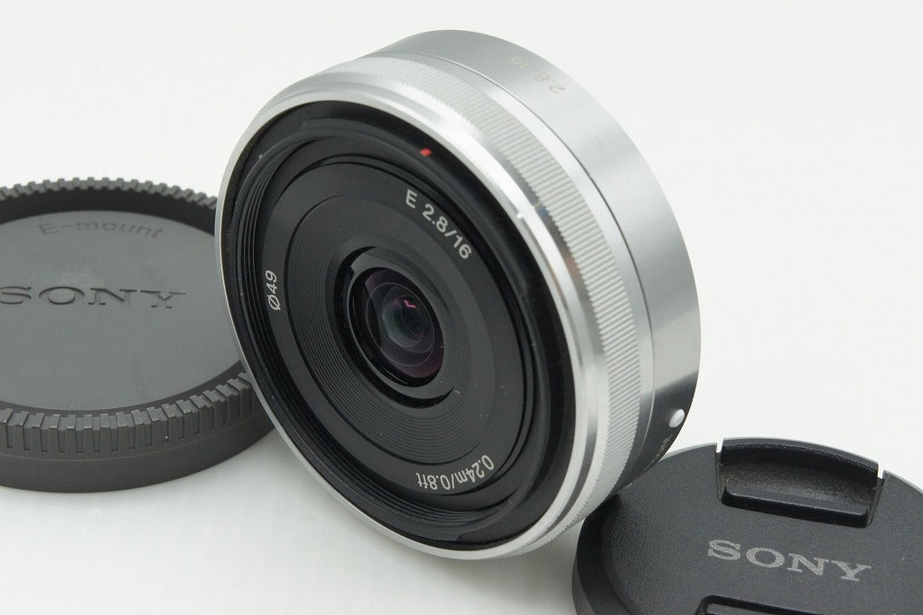 美品 SONY ソニー E 16mm F2.8 SEL16F28 シルバー Ｅマウント APS-C 単焦点レンズ 260305s