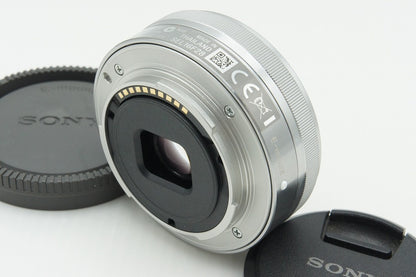 美品 SONY ソニー E 16mm F2.8 SEL16F28 シルバー Ｅマウント APS-C 単焦点レンズ 260305s